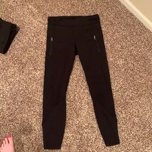 Lululemon leggings. Great condition. Size 6